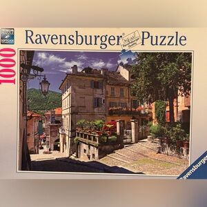 Ravensburger Colourful Village Puzzle 1000 Pieces